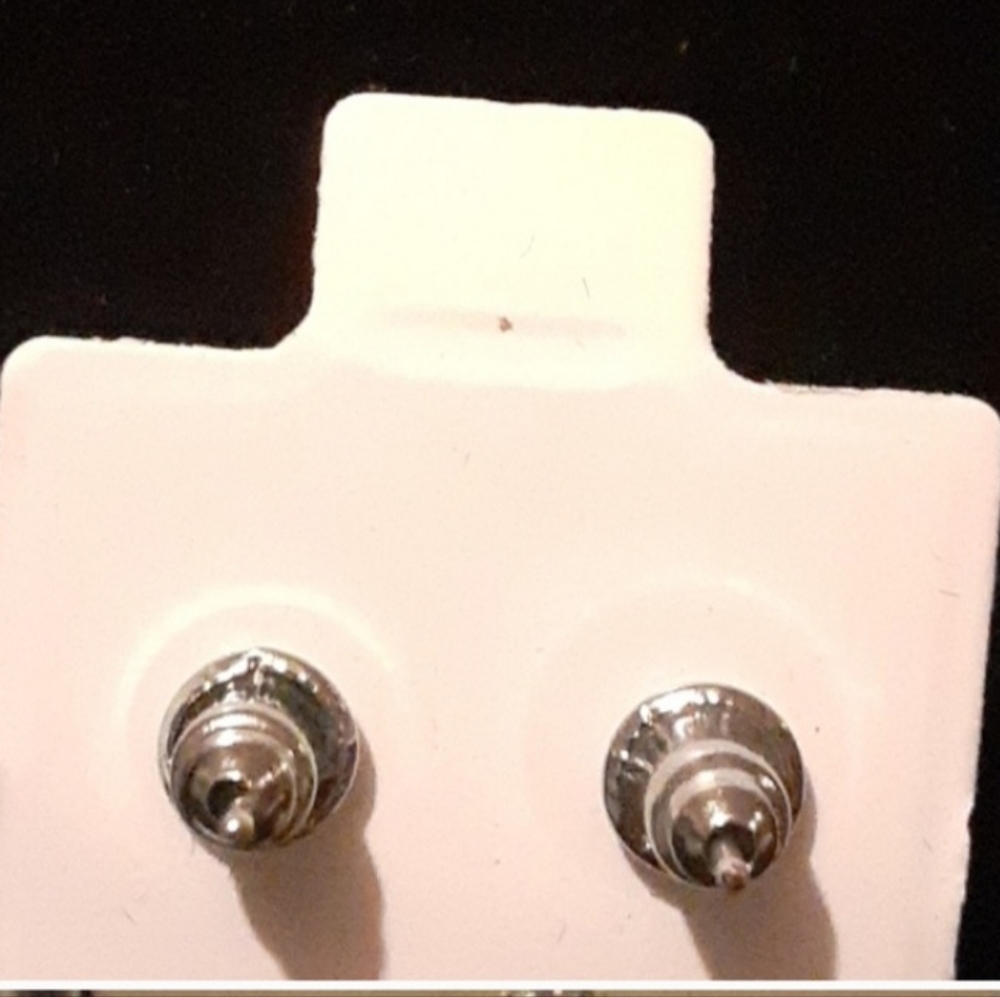 Cubic Zirconia Earrings NWT - Picture 2 of 2